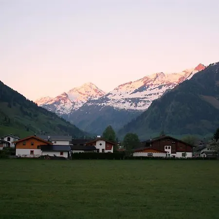 Manuela, Haus Apartamento *